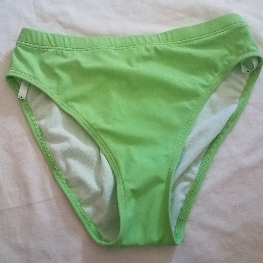 Beach Bay 2 pc swimwear - Picture 10 of 11